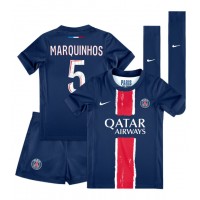 Stroje piłkarskie Paris Saint-Germain Marquinhos #5 Koszulka Podstawowej dla dzieci 2024-25 Krótki Rękaw (+ szorty)